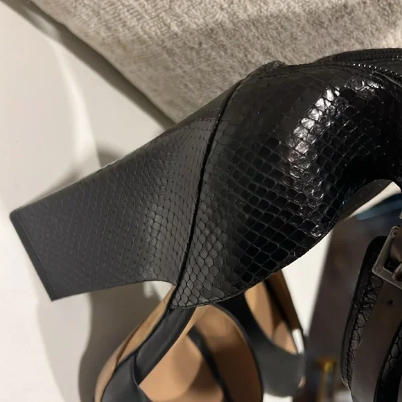 Leather and python Max Azaria - Picture 5 of 5